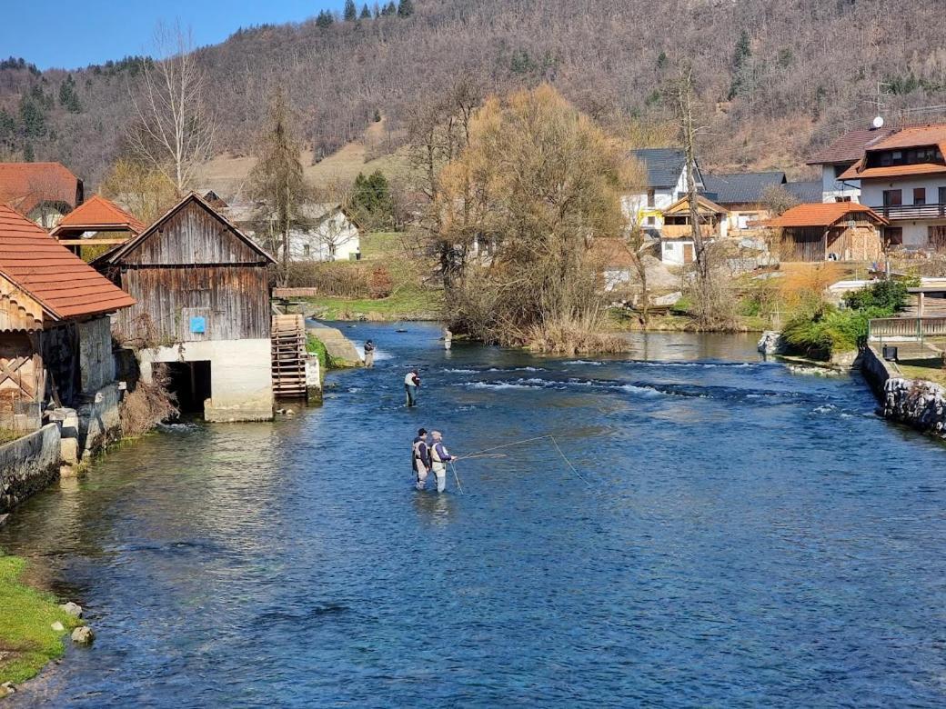 Krka River Lodge Znojile pri Krki 외부 사진
